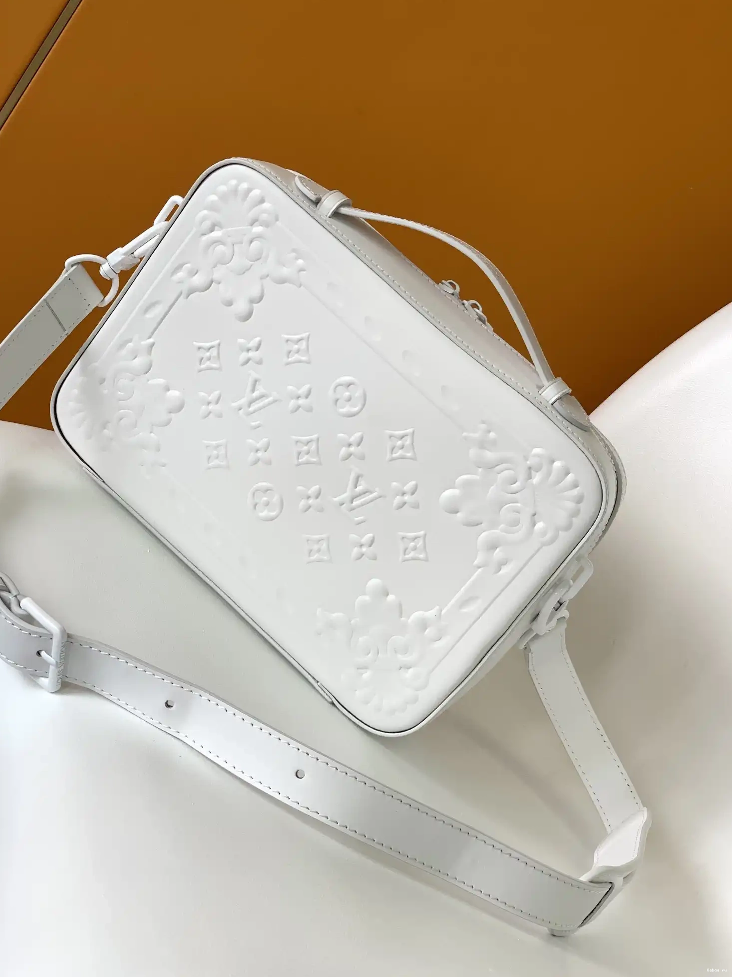 VUITTON SOFT TRUNK MINI LOUIS 0530